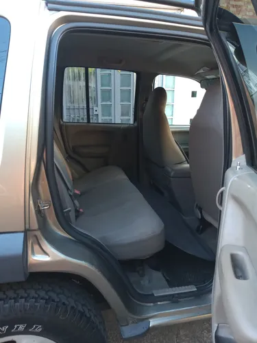 Jeep Liberty Sport 4x2 At
