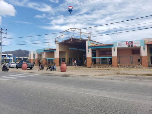 Re/max 2mil Vende Local En Cc. La Estancia, Juan Griego, Mun. Marcano, Isla De Margarita, Edo. Nueva Esparta