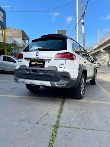 Fiat Palio Weekend Adventure