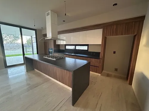 Hermosa Casa Nueva! A Estrenar!