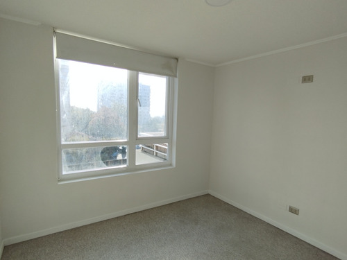Arriendo Amplio Departamento 1d 1b Y Bod San Miguel