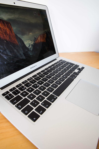 Apple Macbook Air 13.3 Pulgadas Intelcore I5