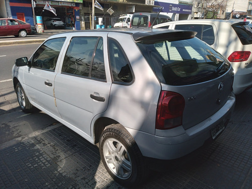 Imagen 3 de 3 de Volkswagen Gol 1.6 Full 5ptas.