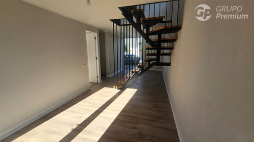Casa En Arriendo De 3 Dorm. En Isla De Maipo