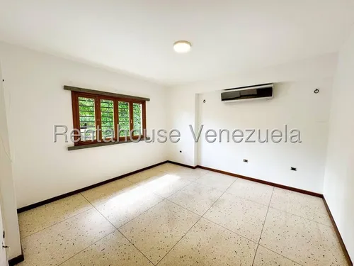 Casa Duplex Con Lindo Jardin En Calle Cerrada En Alquiler Prados Del Este I