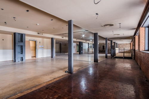Local Comercial Alquiler | Alicia Moreau Justo 380, 970 M2