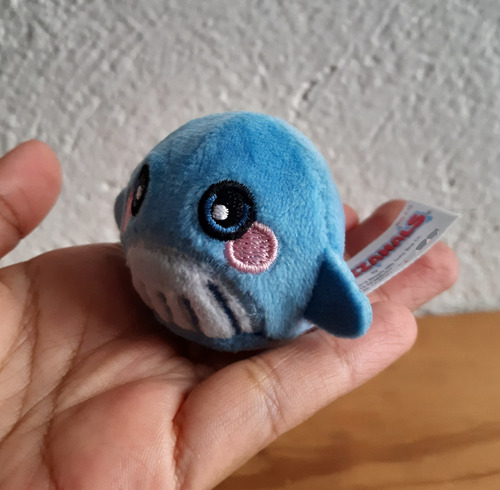 Mini Peluche Ballena Squeezamals 4 Cm (Usado)