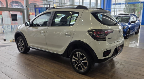Renault Stepway 1.6 Intense At