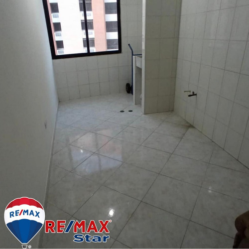 Imagen 5 de 8 de En Venta Apartamento Residencias Club House, Triangulo Del Este