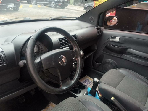Imagem 4 de 6 de Volkswagen Fox 2009 1.0 Vht City Total Flex 5p