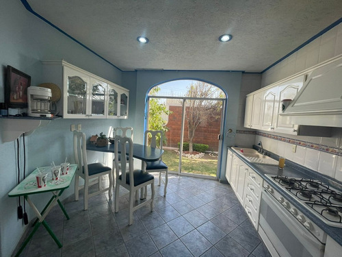 Imagen 6 de 23 de Casa En Venta, Metepec, 4 Recámaras