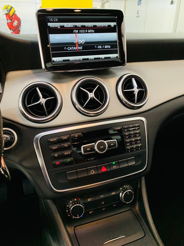 Mercedes-benz Cla200 First Edition 2014