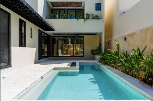 Casa Con Jardin Y Alberca Privada, Residencial Con Amenidad