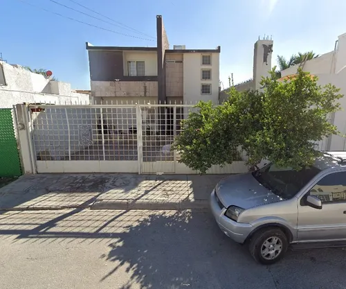 Casa En Venta En Colonia San Felipe, Torreón, Coah.