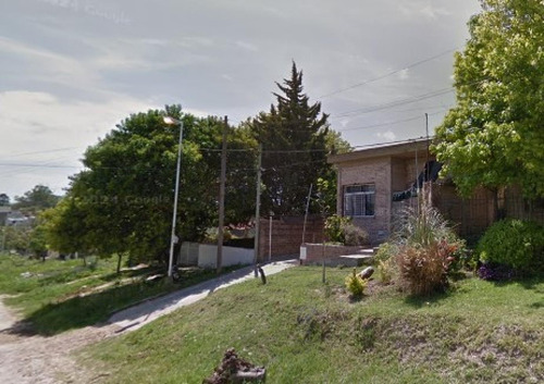Casa En Venta - 3 Dormitorios 2 Baños - Paraná
