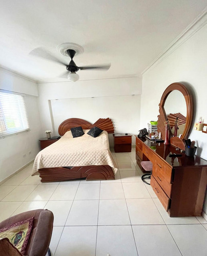 Vendo Hermoso Apartamento Tipo Penthouse En Bella Vista