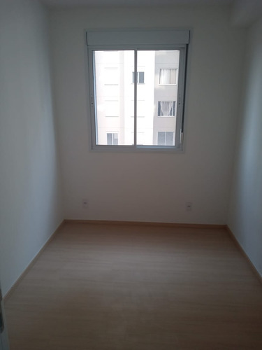 Apartamento Com 2 Quartos; Sala; Cozinha E Banheiro!