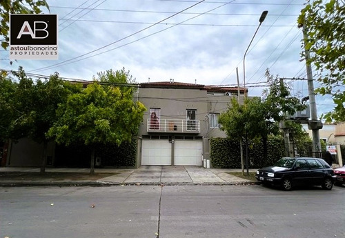 Triplex En Venta En Bella Vista