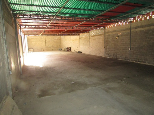 Imagen 11 de 12 de Galpon Zona De Repuestos Av Michelena..0424.496.01.02 Sn.lp