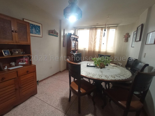 Imagen 3 de 19 de Renta House Casa Carabobo Vende Apto. Urb. Chalet Country Mls #22-19181 Rah/jcg