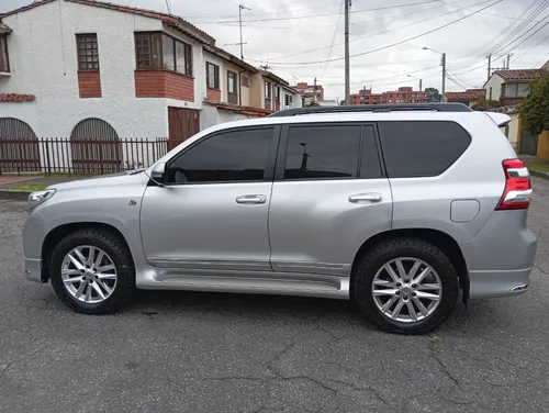Toyota Prado Txl 4x4 Atm 7p Con Techo Y Cuero Nivel 2