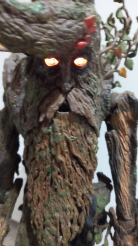 Treebeard Barbárvore Toybiz Senhor Dos Anéis Eletrônico 40cm