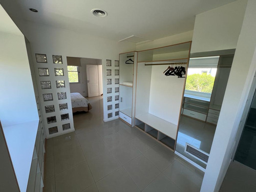 Casa Clasica Venta 3 Dormitorios En Glorietas