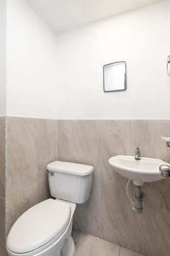 Edificio En Venta En El Tejar. Cod V12493