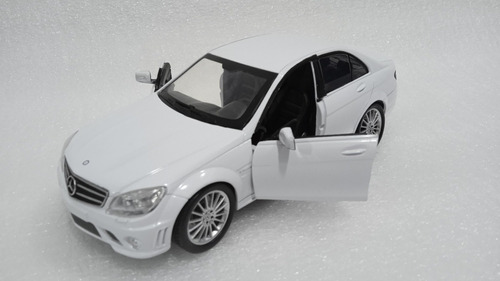 Mercedes-benz C 63 Amg 2008, Escala 1:24 New Ray. 19,5cms. 