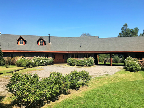 Casa Estilo Sureño Cercana A El Oliveto