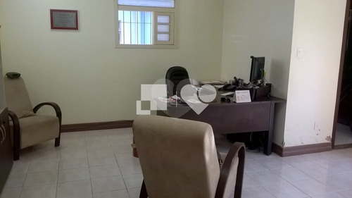 Imagem 24 de 30 de Casa Comercial, Ótima Para Escola Infantil 8 Salas, 6 Banheiros, Vaga Para 4 Carros, No Menino Deus - Reo417497