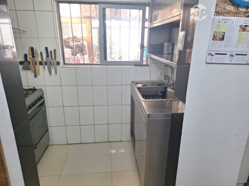Hermosa Casa En Venta, Comuna De Maipú 3d 3b Con Local