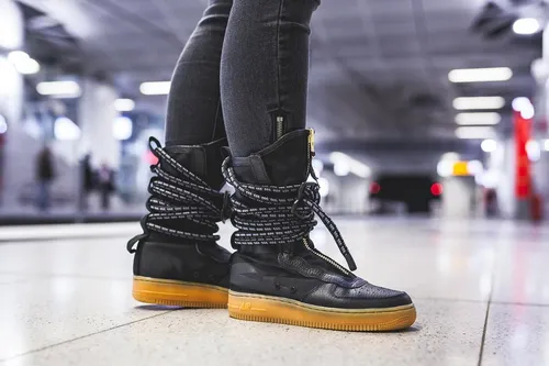 Zapatillas Nike Mujer Sf Air Force 1 Hi Black Originales