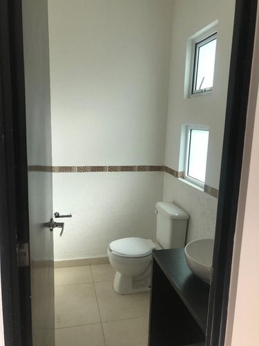 Imagen 9 de 13 de Renta De Bonita Casa En Fracc Oyamel Atrás Del Issste
