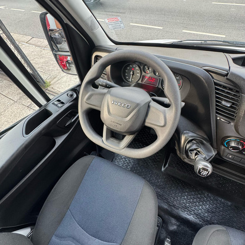 Iveco Daily City 30130 Ano 2022 Baú 4x2 = 35s14 Express+