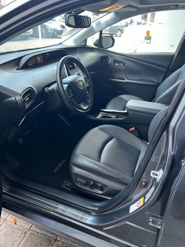 Toyota Prius 1.8 Premium Cvt