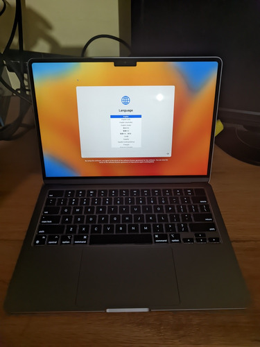 Macbook Air (m2, 2022) 8gb Ram 256 Ssd