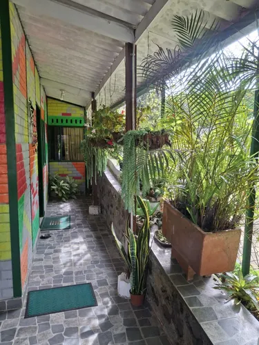 Pequeña Finca Bien Ubicada