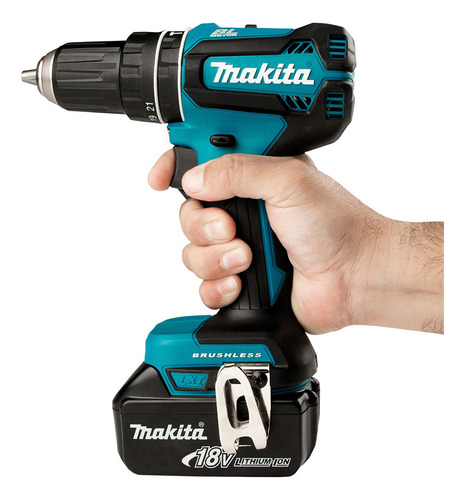 Kit Parafusadeira E Soprador 2 Baterias 18v Bivolt Makita