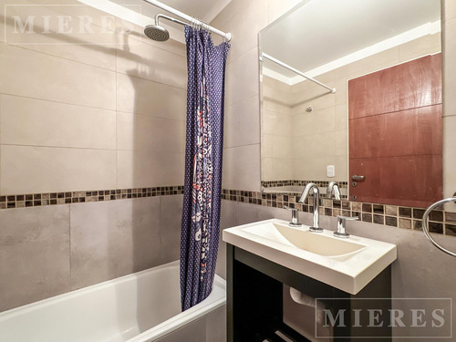 Dúplex Con Excelente Ubicación En Las Lomas De San Isidro