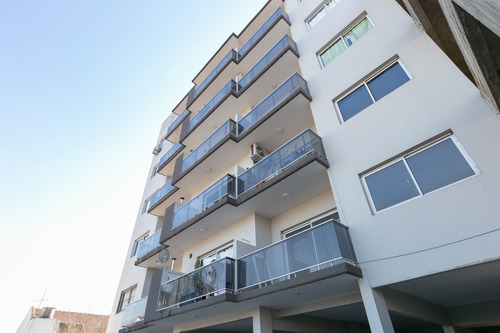 Imagen 27 de 30 de Venta Departamento 2 Amb A Estrenar. Permuta