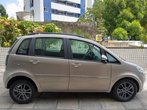 Fiat Idea 1.6 Essence Imotion 2015