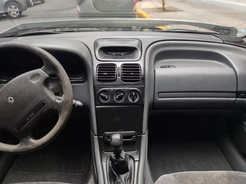 Imagen 9 de 11 de Renault Laguna Rt 1998