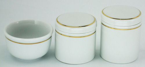 Kit Higiene Bebe Em Porcelana 3 Pcs Com Filete Dourado