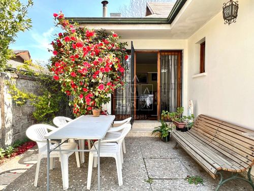 Clásica, Amplios Jardines 5d 3b+servicios
