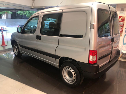 Imagen 4 de 15 de Citroen Berlingo Furgón Hdi Mixto 0km - Darc Autos