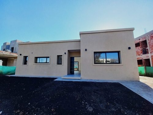 Imagen 2 de 24 de Casa En Venta En Santo Tomas