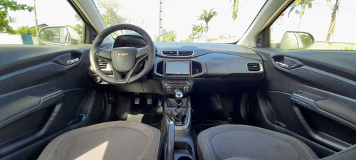 Imagem 12 de 13 de Chevrolet Onix 2013 1.0 Lt 5p