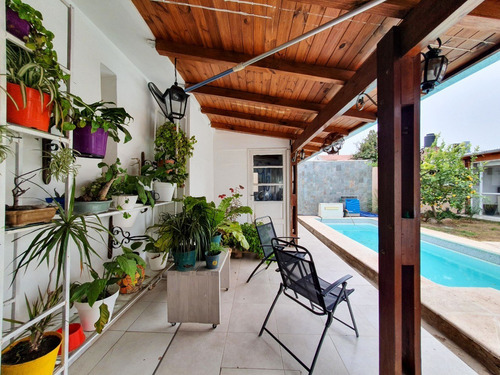 En Venta Casa 2 Dormitorios Con Pileta En Córdoba Capital