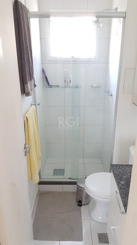 Apartamento Em Humaitá Com 2 Dormitórios - Ot7997